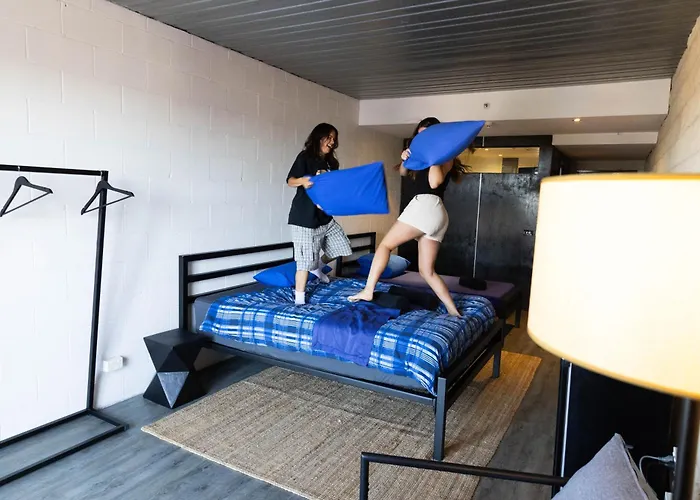 Summer House MelbourneHostel